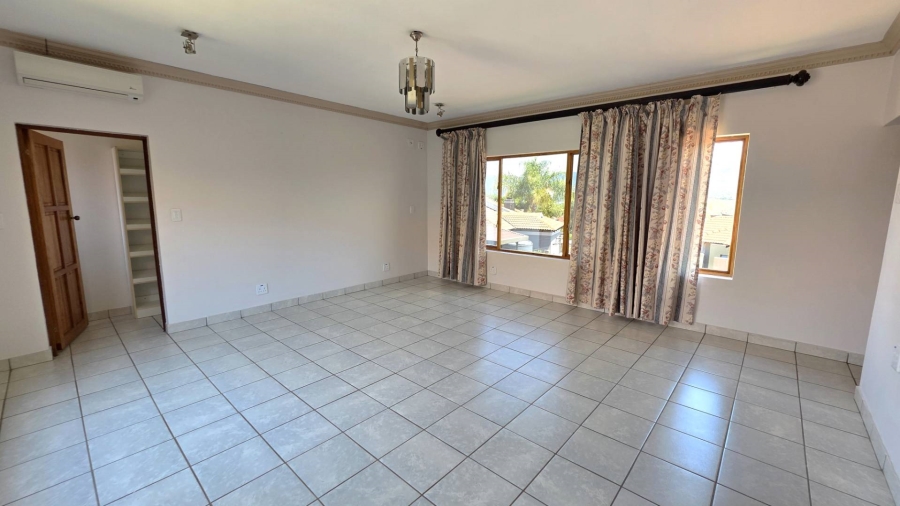 4 Bedroom Property for Sale in Ifafi North West